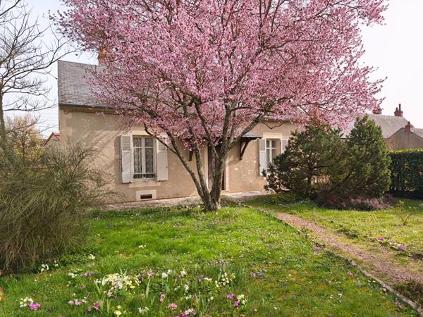 Nevers -Maison de caractère - 5 chambres -160 m² habitables -jardin sans vis-à-vis Double garage