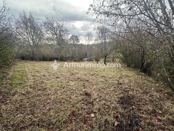 Vente Terrain 1813 m2 à Saint-Astier
