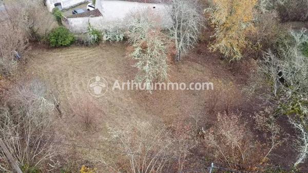 Vente Terrain 1813 m2 à Saint-Astier