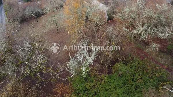 Vente Terrain 1813 m2 à Saint-Astier