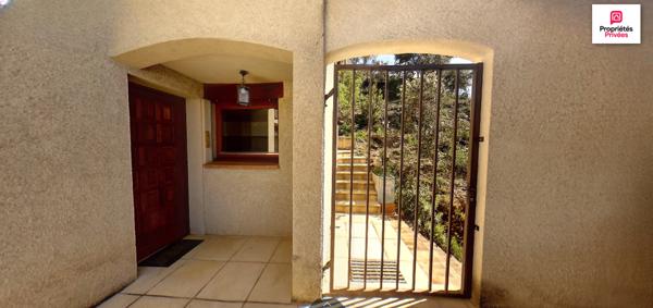 Maison avec Piscine, Studio et Garage