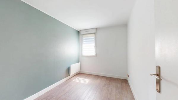 Location                                                      Appartement
                        
                     2 pièces                      42 m2                     à Pontault-Combault