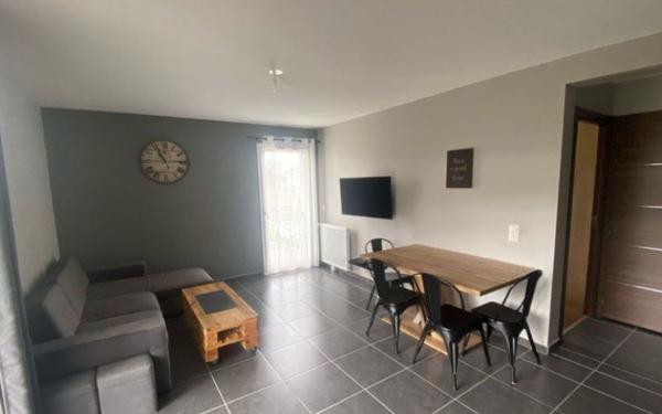 Appartement à vendre    2 pièces • 47 m2 Artiguelouve