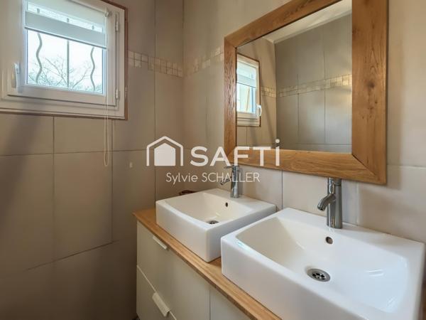 maison individuelle de plain pied avec piscine