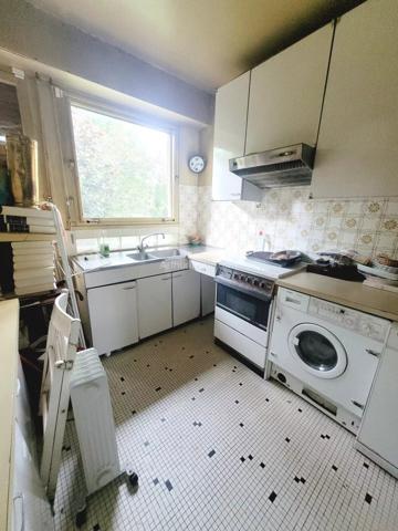 Vente                                                      Maison
                        
                     6 pièces                      120 m2                     à Clamart
