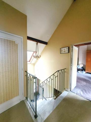 Vente                                                      Maison
                        
                     6 pièces                      120 m2                     à Clamart