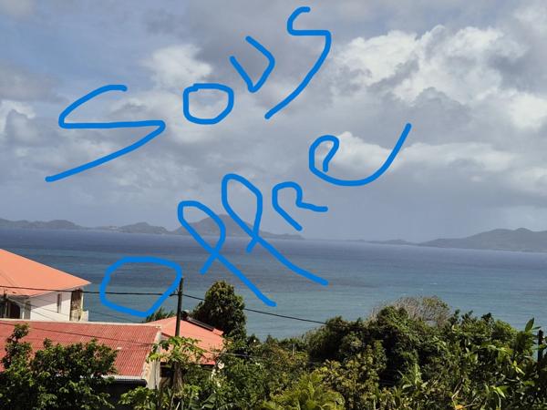 Appartement à venPépites du mois. Deux Appartements plus terrain 800 m², vue panoramique vers les Saintes, à vendre 3 pièces TROIS RIVIERES (971)