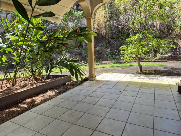 Appartement à venPépites du mois. Deux Appartements plus terrain 800 m², vue panoramique vers les Saintes, à vendre 3 pièces TROIS RIVIERES (971)