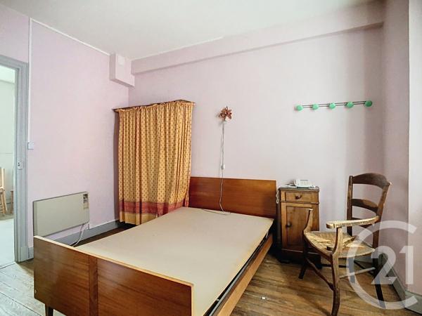 Immeuble à vendre  250,40 m2 ST GIRONS - 09