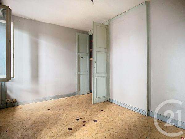 Immeuble à vendre  250,40 m2 ST GIRONS - 09