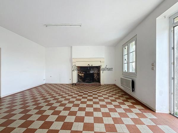 EPEIGNE SUR DEME (37)-Maison à vendre 3 pièces- terrain 2575m²- dépendances