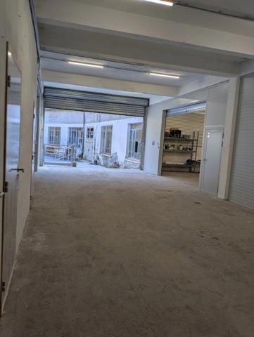 Locaux industriel à louer FROGES (38) 150 m²