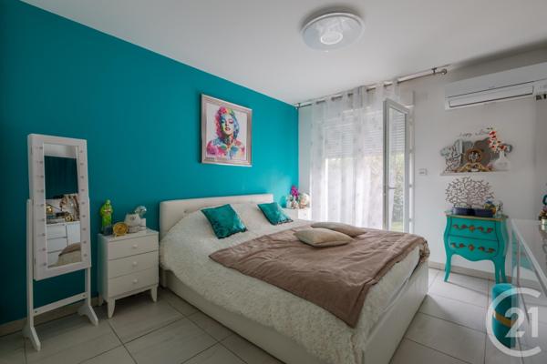 Appartement F2 à vendre  2 pièces - 54,77 m2 ST RAPHAEL - 83