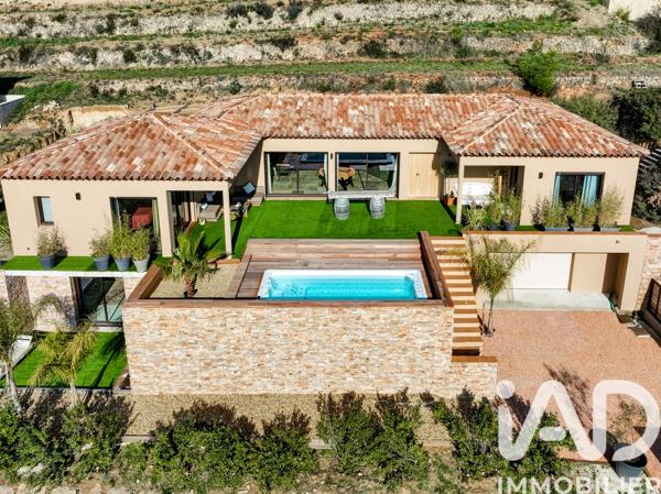Maison à vendre 8 pièces 288 m² Le Castellet