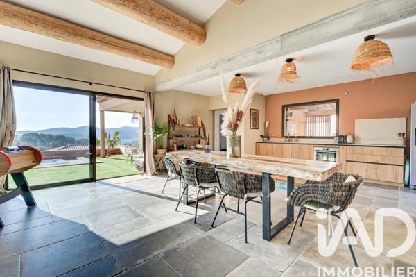 Maison à vendre 8 pièces 288 m² Le Castellet