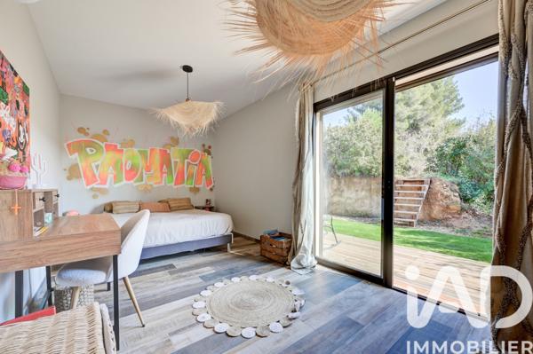 Maison à vendre 8 pièces 288 m² Le Castellet