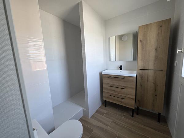 Studio refait à neuf - Proche gare - Parking et cave secteur Mantes-la-Jolie
