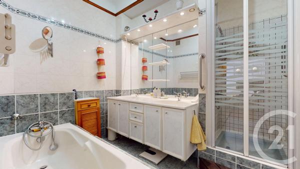 Appartement T4 à vendre  4 pièces - 115,21 m2 ANGLET - 64