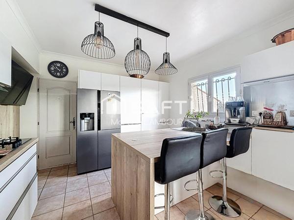 Maison de plain-pied T4/5 sur terrain plat 869 m²