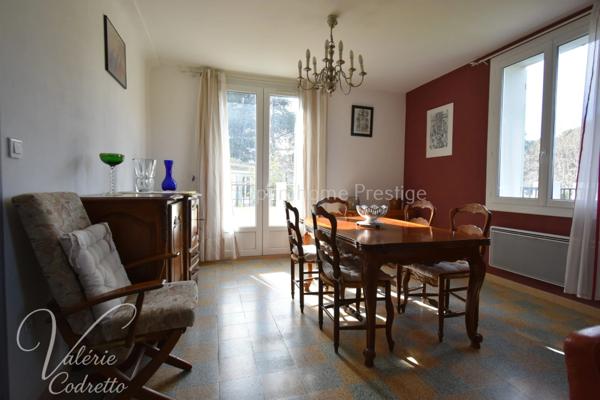 Le Pradet Oursinières – Propriété vue mer 320 m² avec appartements indépendants, plage à pied sur 3048 m² de terrain clôturé