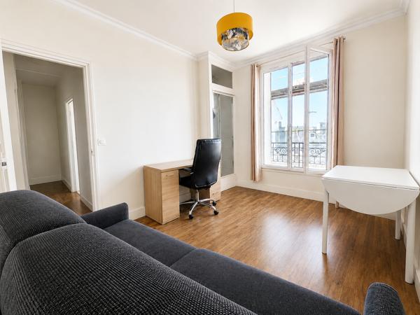 Appartement
         1 pièce
        - 24 m² Exclusivité 219 000 € *