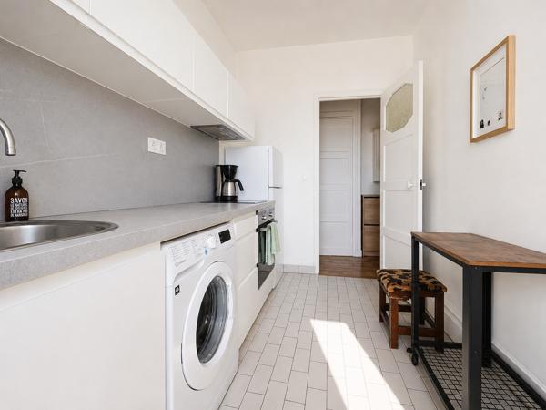Appartement
         1 pièce
        - 24 m² Exclusivité 219 000 € *