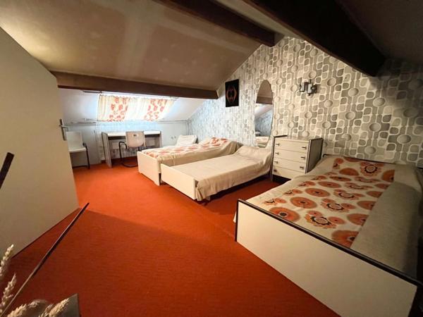 Maison de ville Champs de Mars avec garage, terrasse, patio