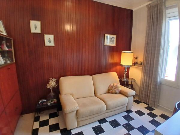 Maison de ville Champs de Mars avec garage, terrasse, patio