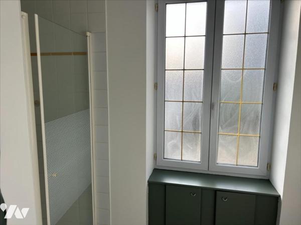 BOURG DE ST GEORGES LES BX - 180 M² HAB - 5 CHAMBRES