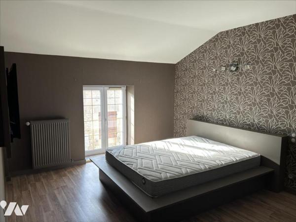 BOURG DE ST GEORGES LES BX - 180 M² HAB - 5 CHAMBRES
