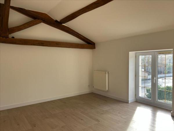 BOURG DE ST GEORGES LES BX - 180 M² HAB - 5 CHAMBRES