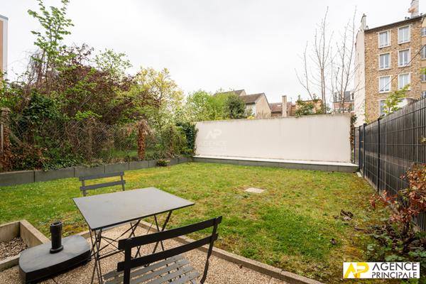 Appartement 1 pièce(s) 38 m2 295 000 € **  - Référence  13524