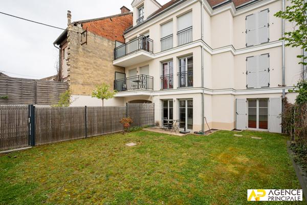 Appartement 1 pièce(s) 38 m2 295 000 € **  - Référence  13524