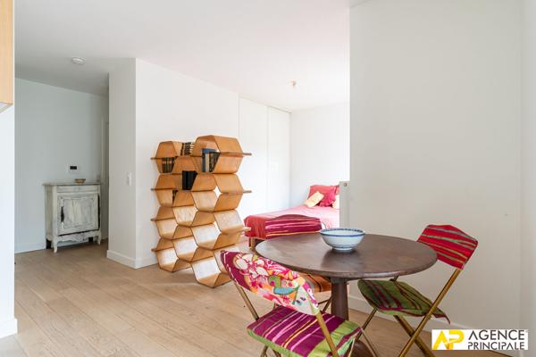 Appartement 1 pièce(s) 38 m2 295 000 € **  - Référence  13524