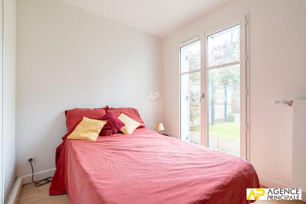 Appartement 1 pièce(s) 38 m2 295 000 € **  - Référence  13524