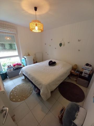 APPARTEMENT LUMINEUX AVEC TERRASSE
