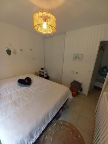 APPARTEMENT LUMINEUX AVEC TERRASSE