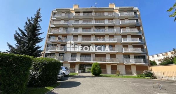 Location Appartement 2 pièces 57 m² - Melun 77000