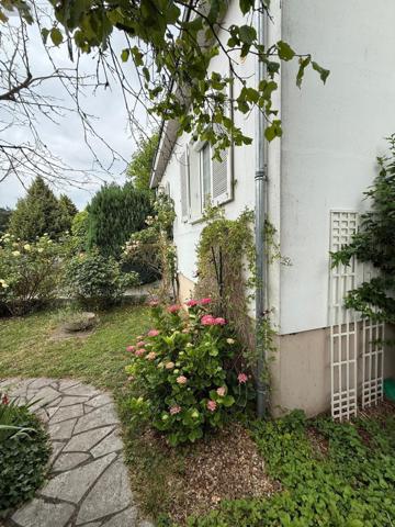 Maison individuelle à vendre à Saint-Cyr-sur-Loire dans l'Indre-et-Loire (37540), ref :