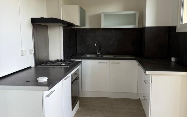 Appartement à louer    3 pièces •  Pont-Saint-Esprit