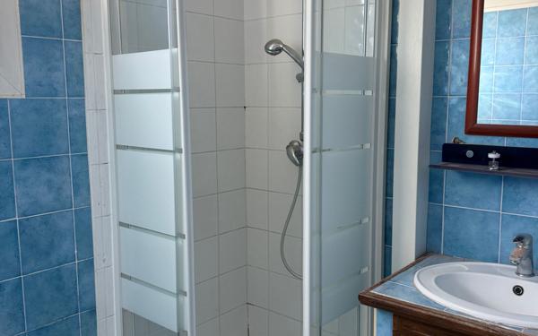 Appartement à louer    3 pièces •  Pont-Saint-Esprit