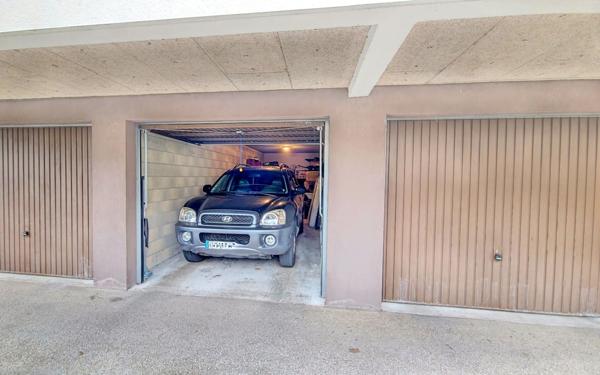 Appartement à vendre    4 pièces • 79 m2 Chenôve