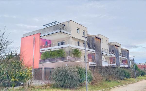 Appartement à vendre    4 pièces • 79 m2 Chenôve