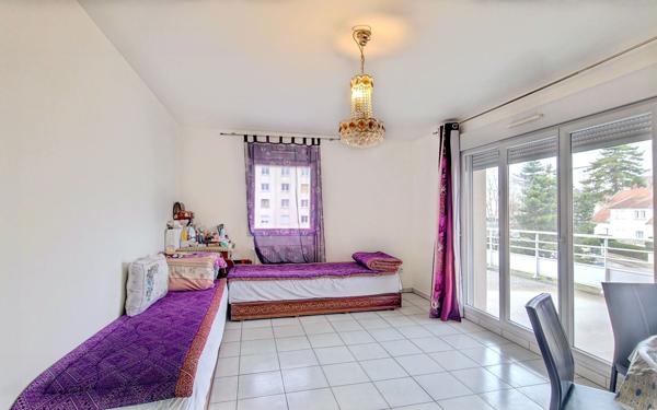 Appartement à vendre    4 pièces • 79 m2 Chenôve