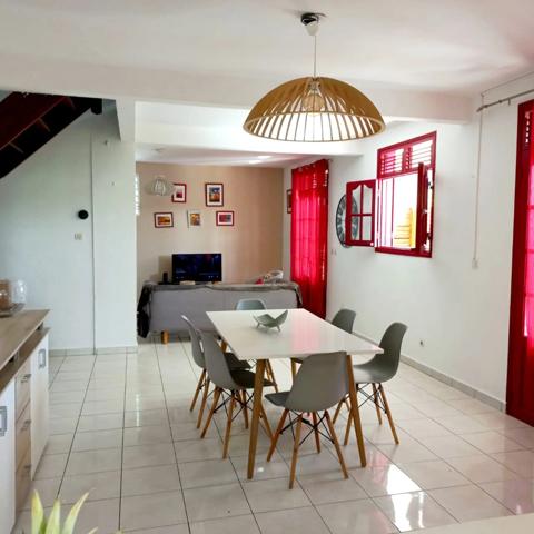 Maison de charme à vendre, 6 pièces LE GOSIER (971)