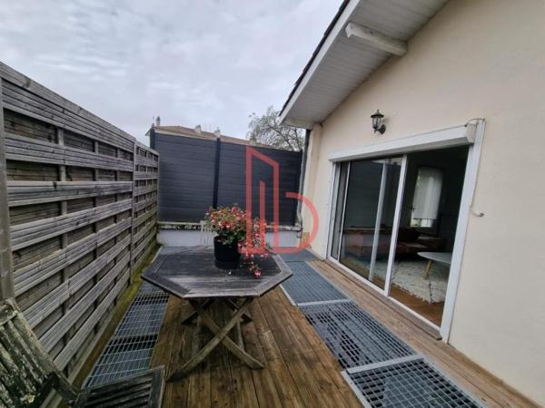 Bureau de 109 m² à vendre à Bordeaux Bassins A Flot