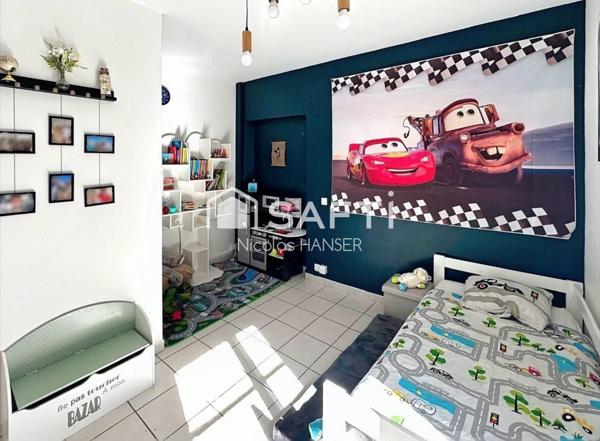 Maison mitoyenne sur quartier calme entièrement rénovée