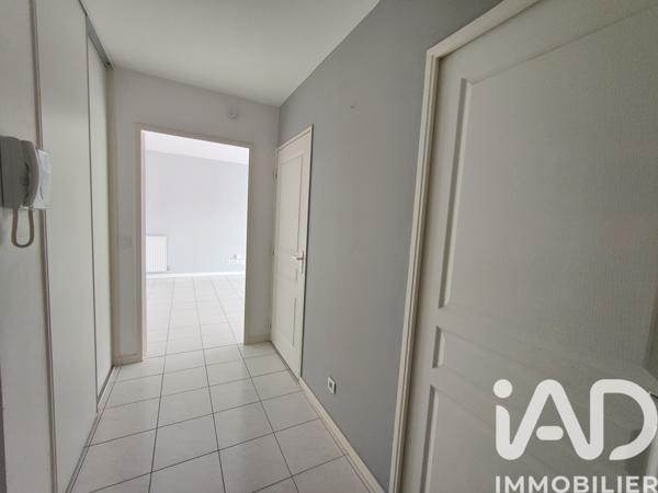 Location appartement 2 pièces 50 m² Saint-Priest