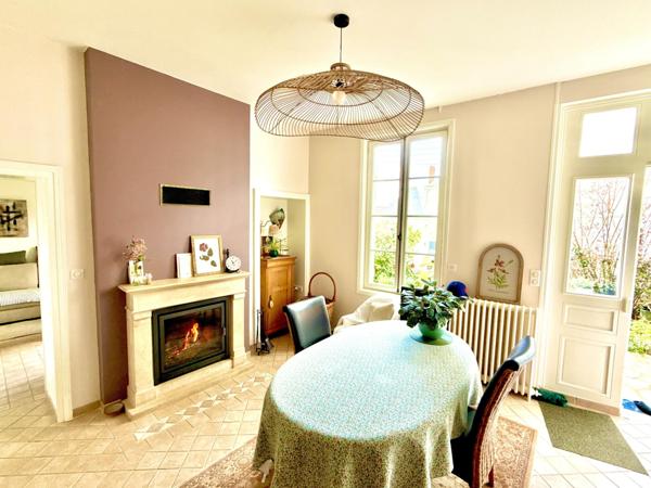 Maison à CHALONNES-SUR-LOIRE, 49290 - 6 pièces 128m²
