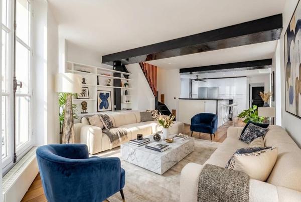 PARIS 2ème - À VENDRE - Élégant Duplex de 3 Pièces - 92,22 m²